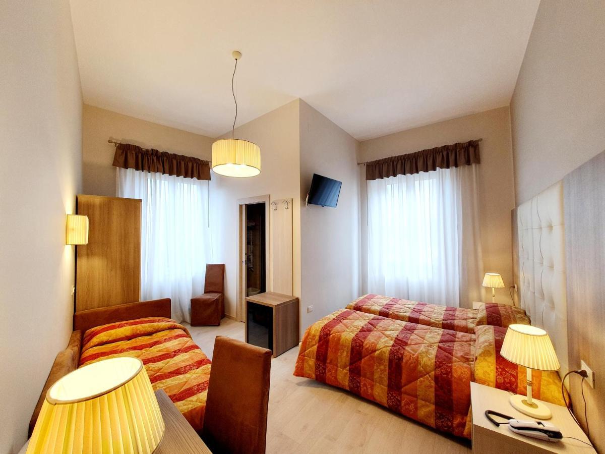 Hotel Continentale Arezzo Luaran gambar