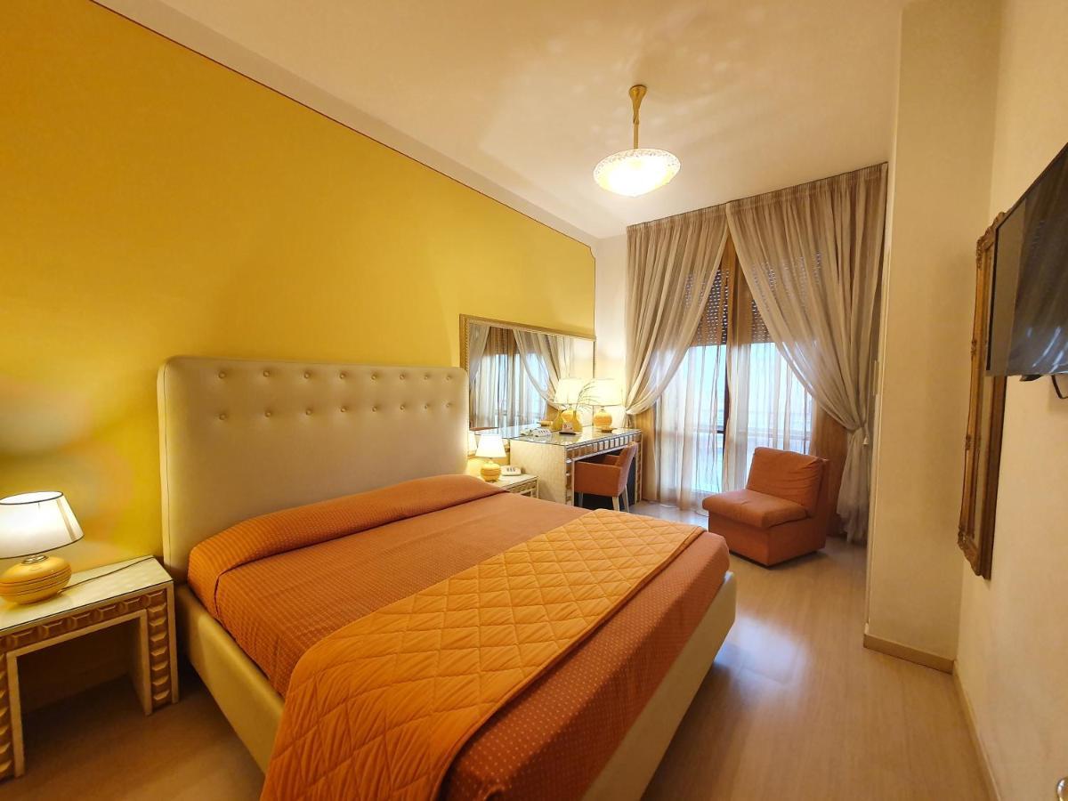 Hotel Continentale Arezzo Luaran gambar