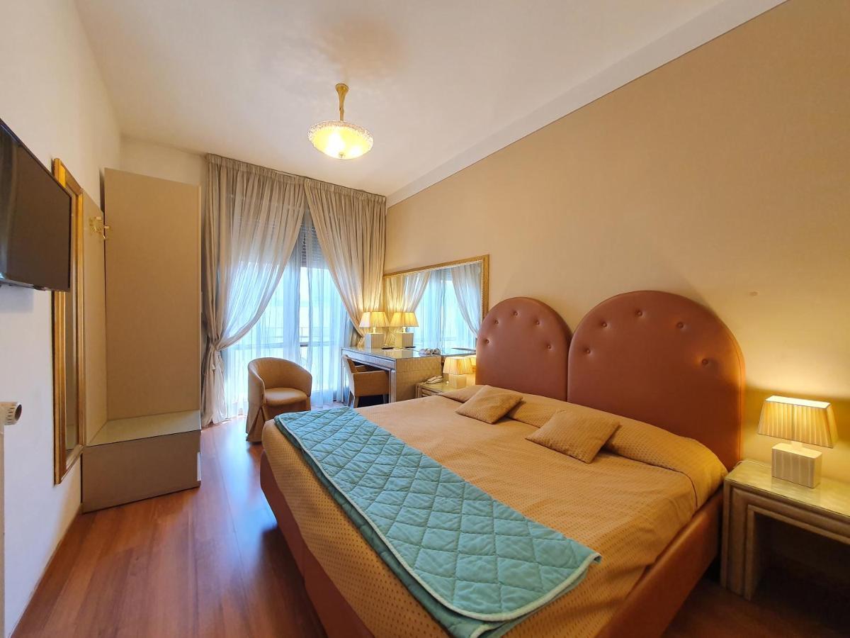 Hotel Continentale Arezzo Luaran gambar
