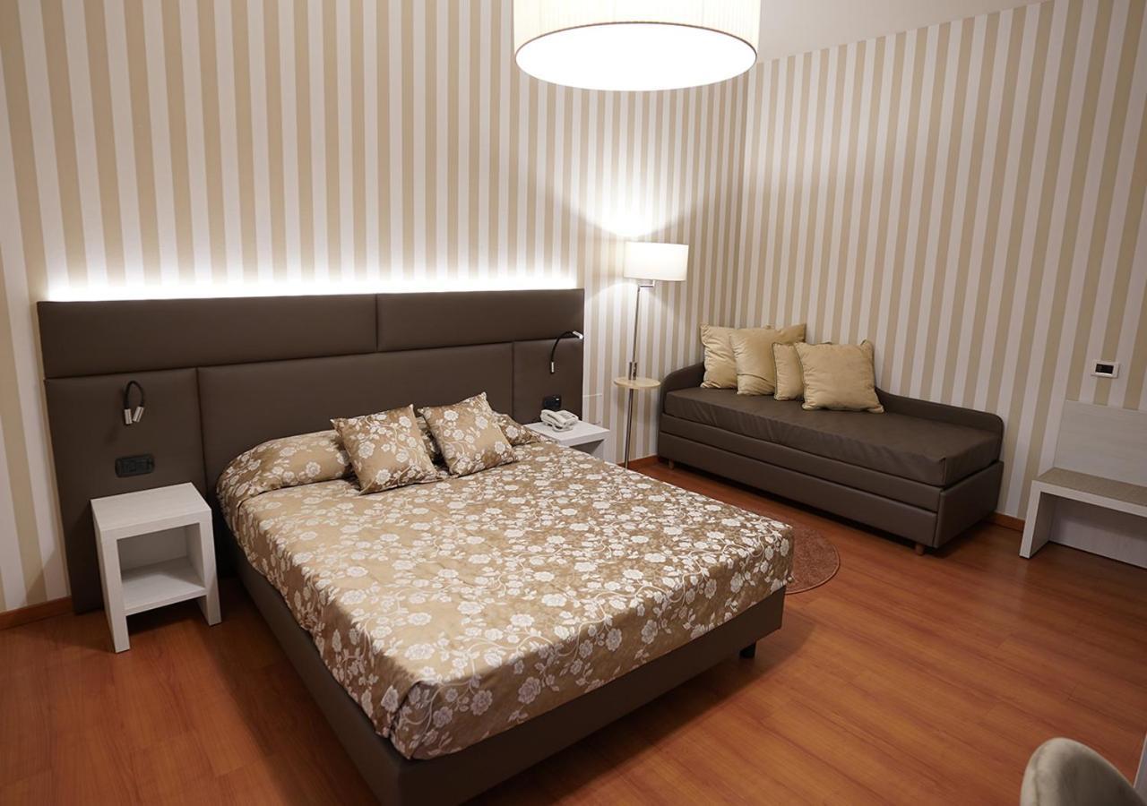 Hotel Continentale Arezzo Luaran gambar
