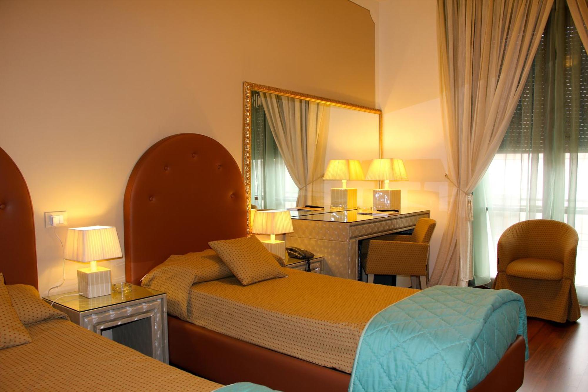 Hotel Continentale Arezzo Luaran gambar